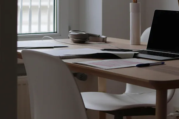 scrivania-lavoro-trieste